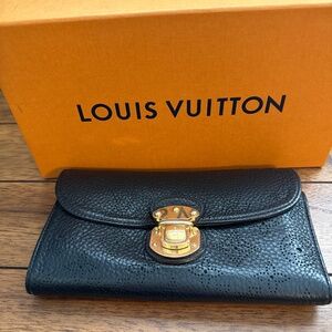 Louis Vuitton Portefeuille Amelia Long Wallet with Unbranded Adjustable Chain